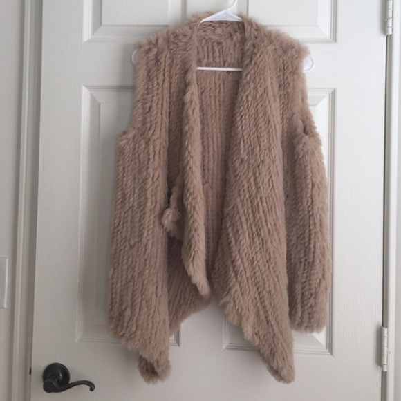 angora fur vest in beige - Picture 2 of 4